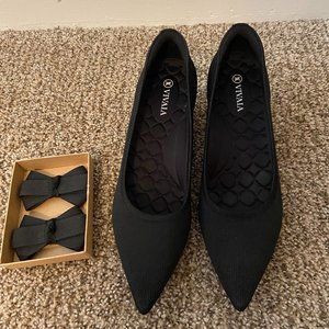 Vivaia Black, pointed-toe, chunky heels size 8 (EU 39) + Black detachable bows